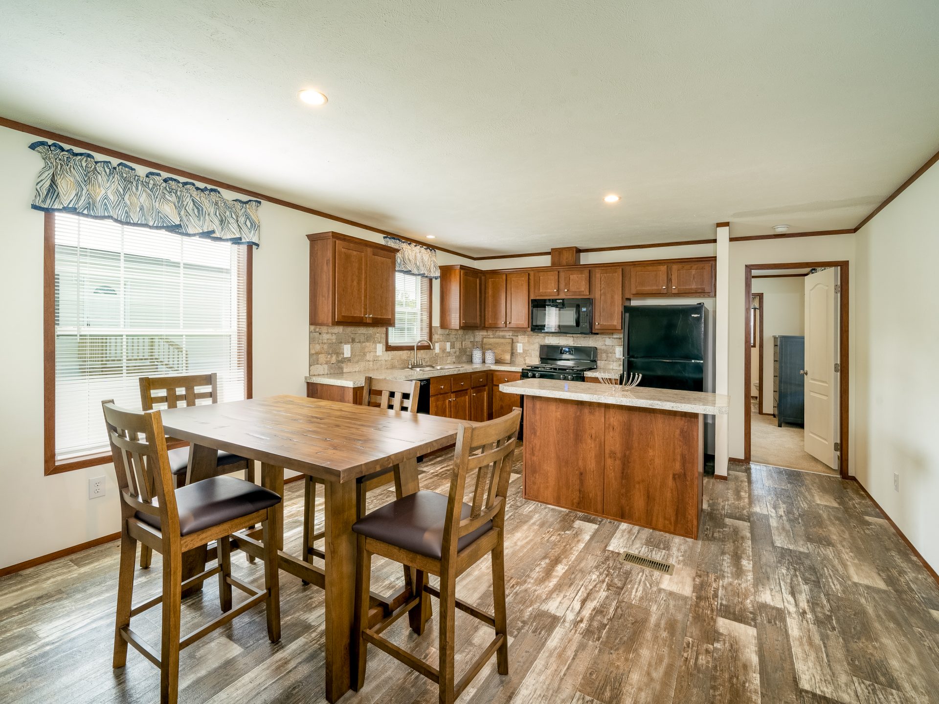 29 Farmingdale Drive Hamlin NY 14464