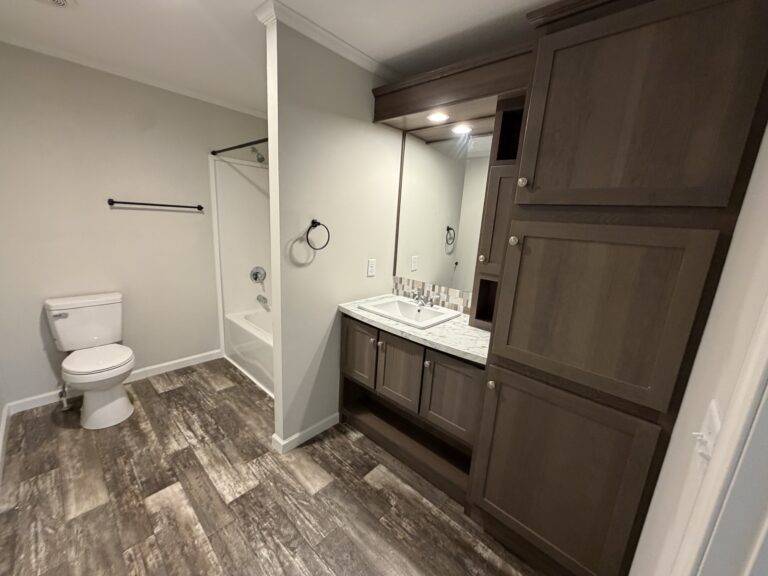 Gallery for 33 Locust Drive, LO33 at Creekside of Hamlin: Image 7 of 22