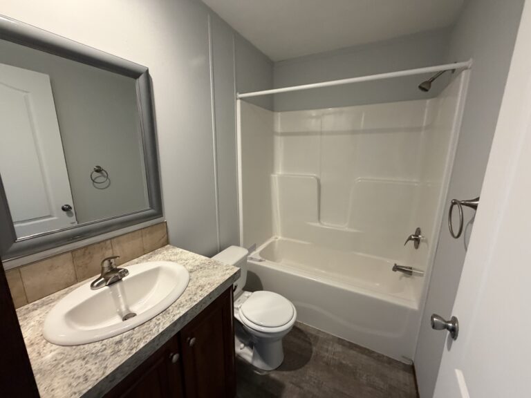 Gallery for 9 Farmingdale Drive, FA09 at Creekside of Hamlin: Image 14 of 17