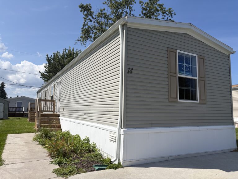 Gallery for 14 Farmingdale Drive Hamlin 14464 NY, FA14 at Creekside of Hamlin: Image 1 of 10