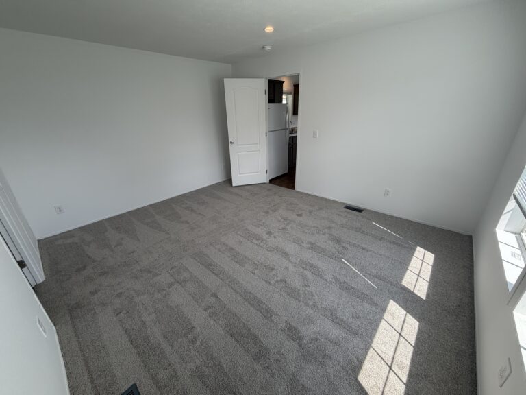 Gallery for 14 Farmingdale Drive Hamlin 14464 NY, FA14 at Creekside of Hamlin: Image 6 of 10